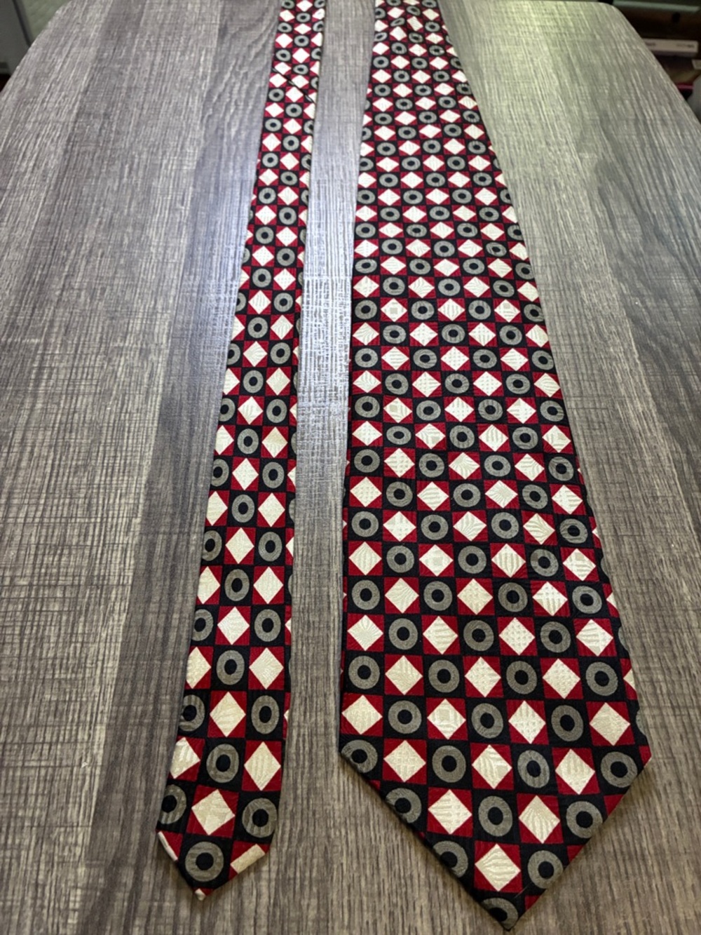 Men's Red & Black Geometric Silk-Feel Tie